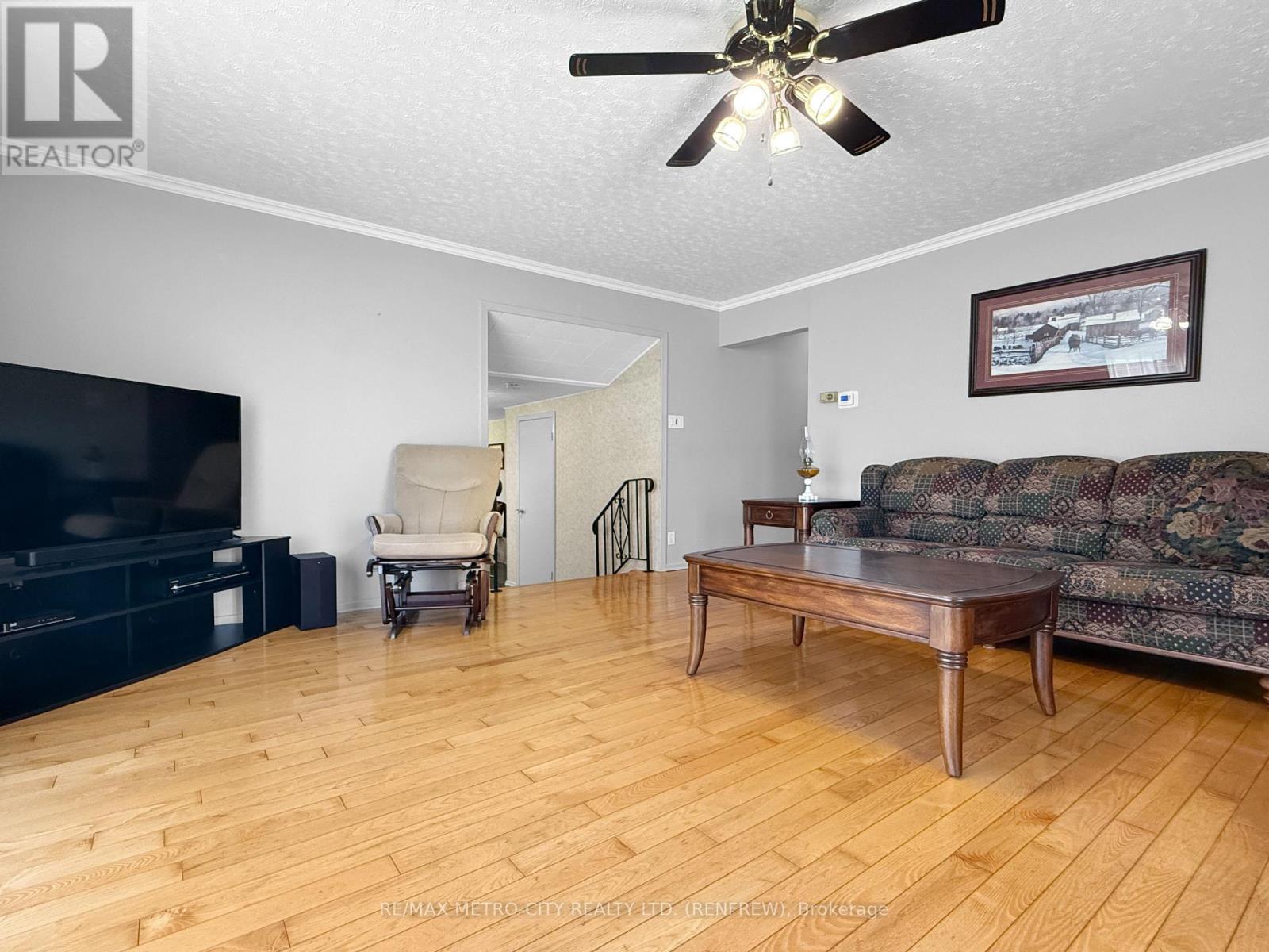 1247 Haley Road, Whitewater Region, Ontario  K0J 1Y0 - Photo 5 - X13538652
