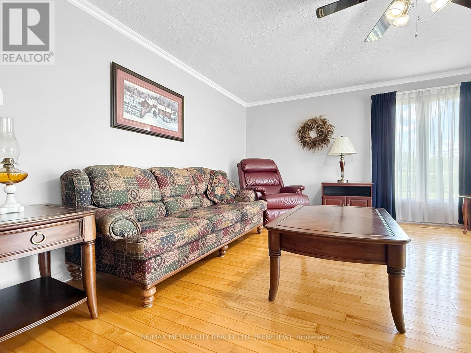 1247 Haley Road, Whitewater Region, Ontario  K0J 1Y0 - Photo 7 - X13538652