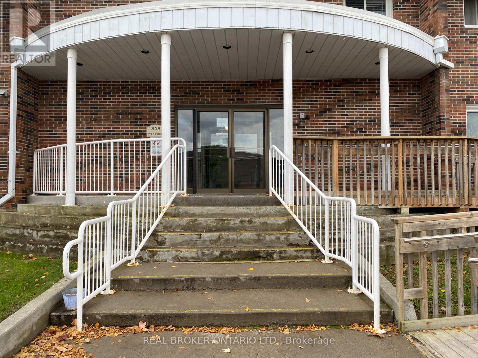 305 - 845 KYLE COURT, Brockville