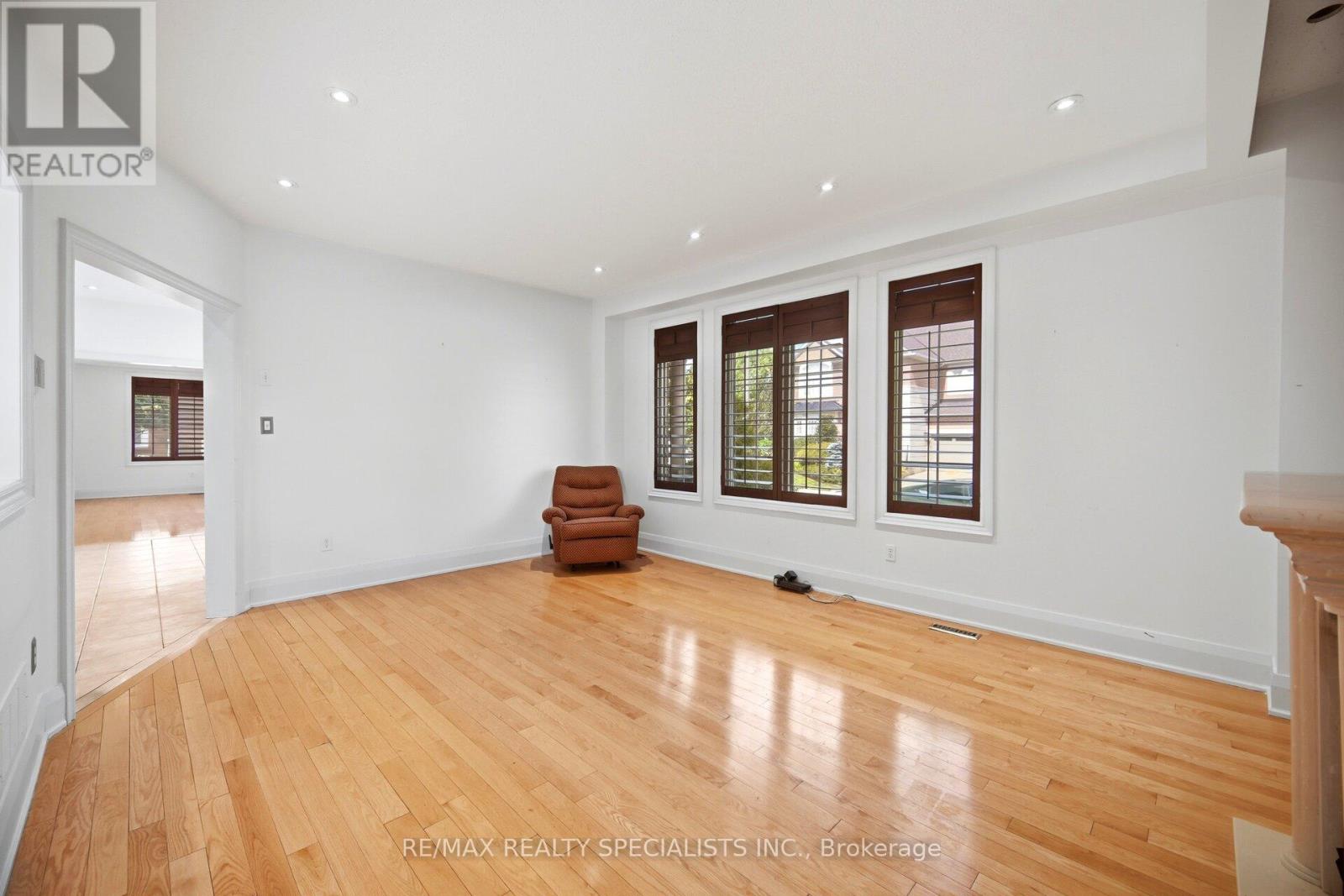 257 St. Francis Avenue, Vaughan, Ontario  L4H 3E7 - Photo 10 - N13538500