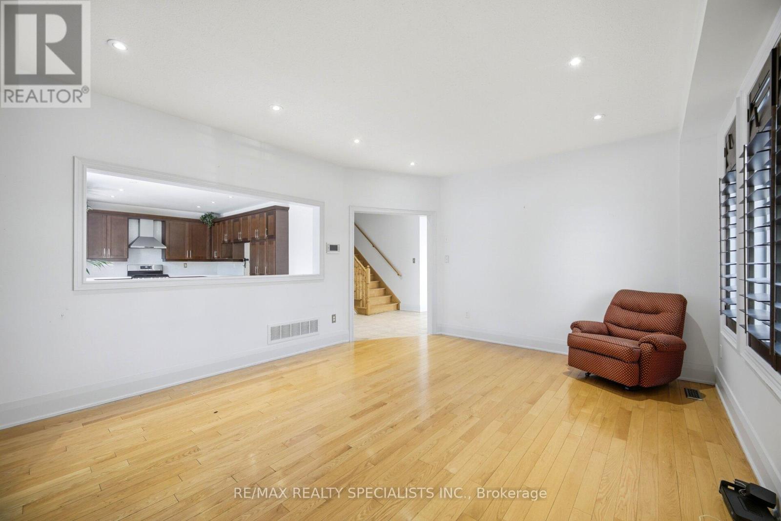 257 St. Francis Avenue, Vaughan, Ontario  L4H 3E7 - Photo 11 - N13538500