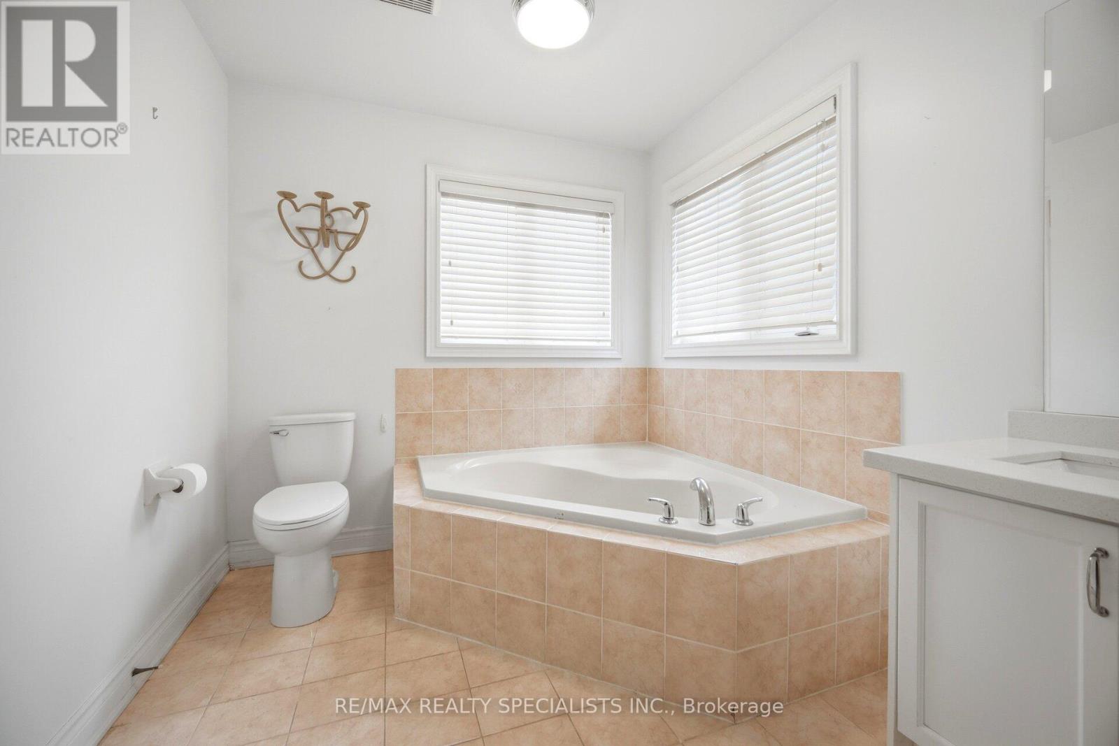 257 St. Francis Avenue, Vaughan, Ontario  L4H 3E7 - Photo 27 - N13538500