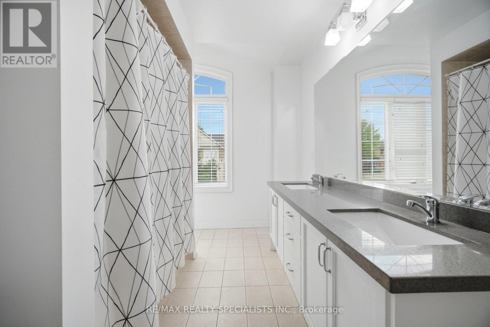 257 St. Francis Avenue, Vaughan, Ontario  L4H 3E7 - Photo 36 - N13538500