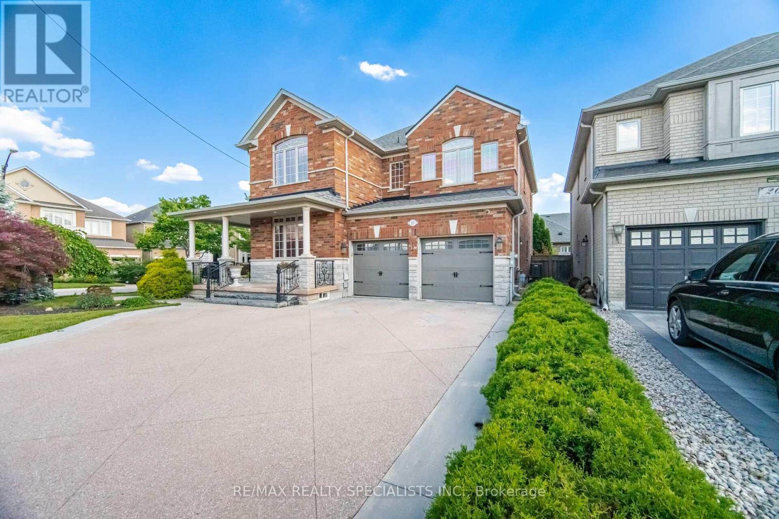 257 St. Francis Avenue, Vaughan, Ontario  L4H 3E7 - Photo 4 - N13538500