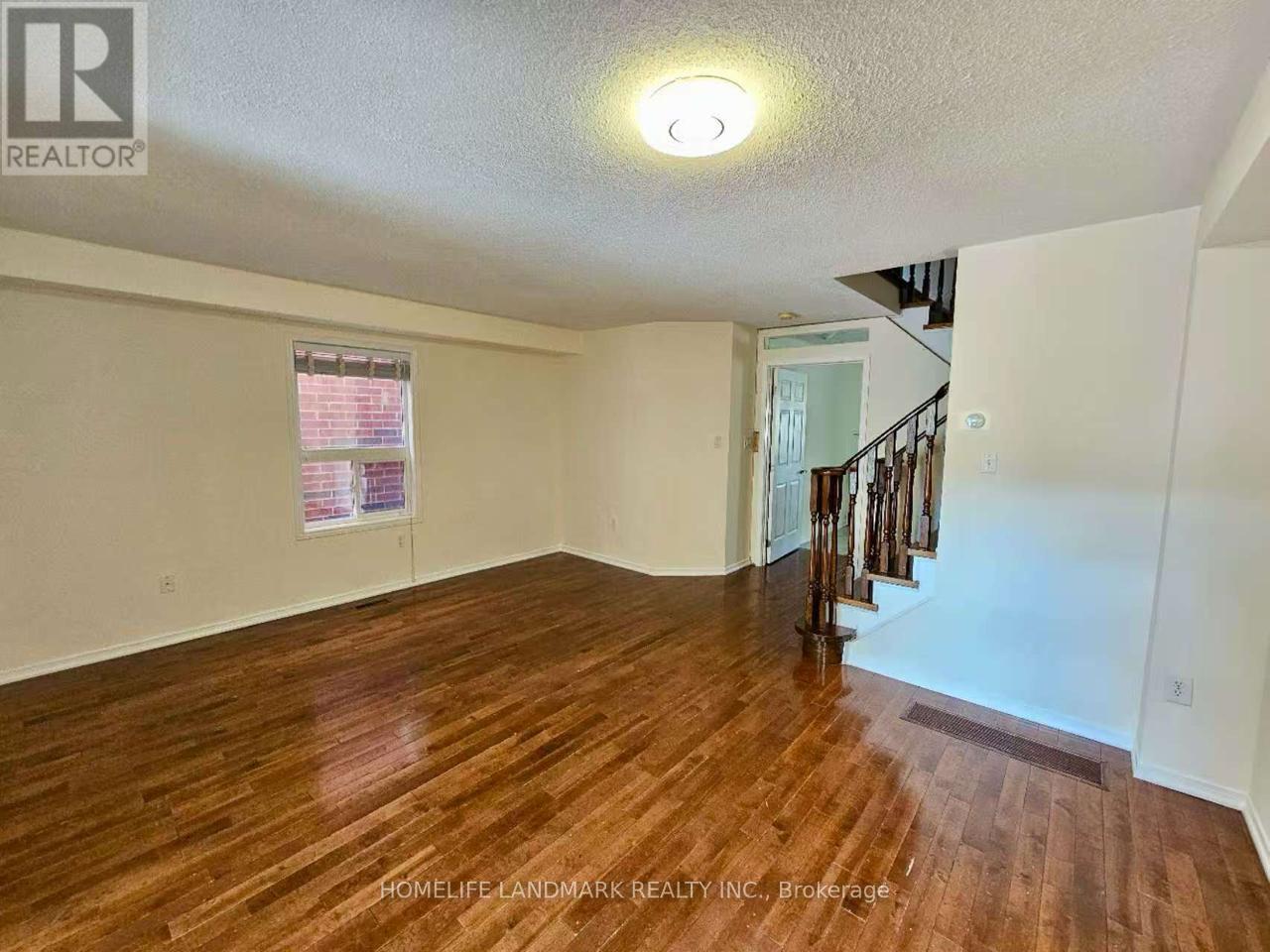56 Briarcrest Drive, Markham, Ontario  L6C 3E7 - Photo 2 - N13538620