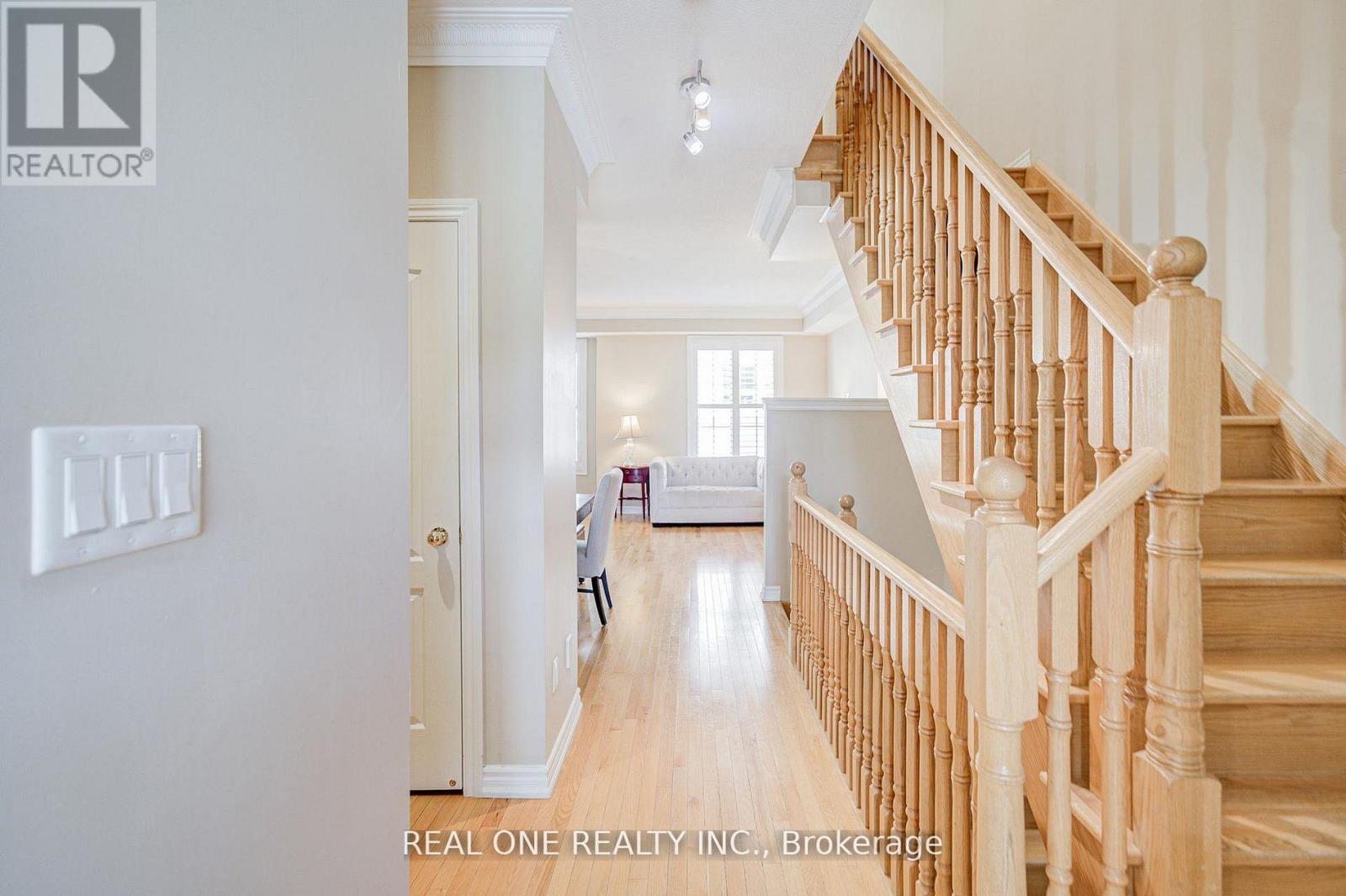 Upper - 9 Ruskov Lane, Markham, Ontario  L6C 0N9 - Photo 14 - N13538760