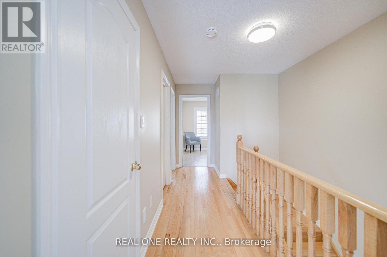 Upper - 9 Ruskov Lane, Markham, Ontario  L6C 0N9 - Photo 17 - N13538760