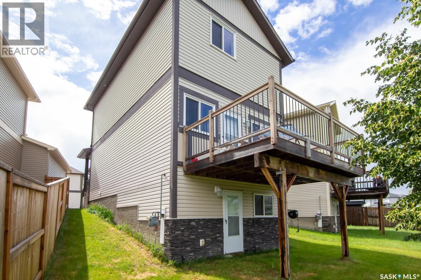 16 202 Mckague Crescent, Saskatoon, Saskatchewan  S7R 0L8 - Photo 2 - SK041859