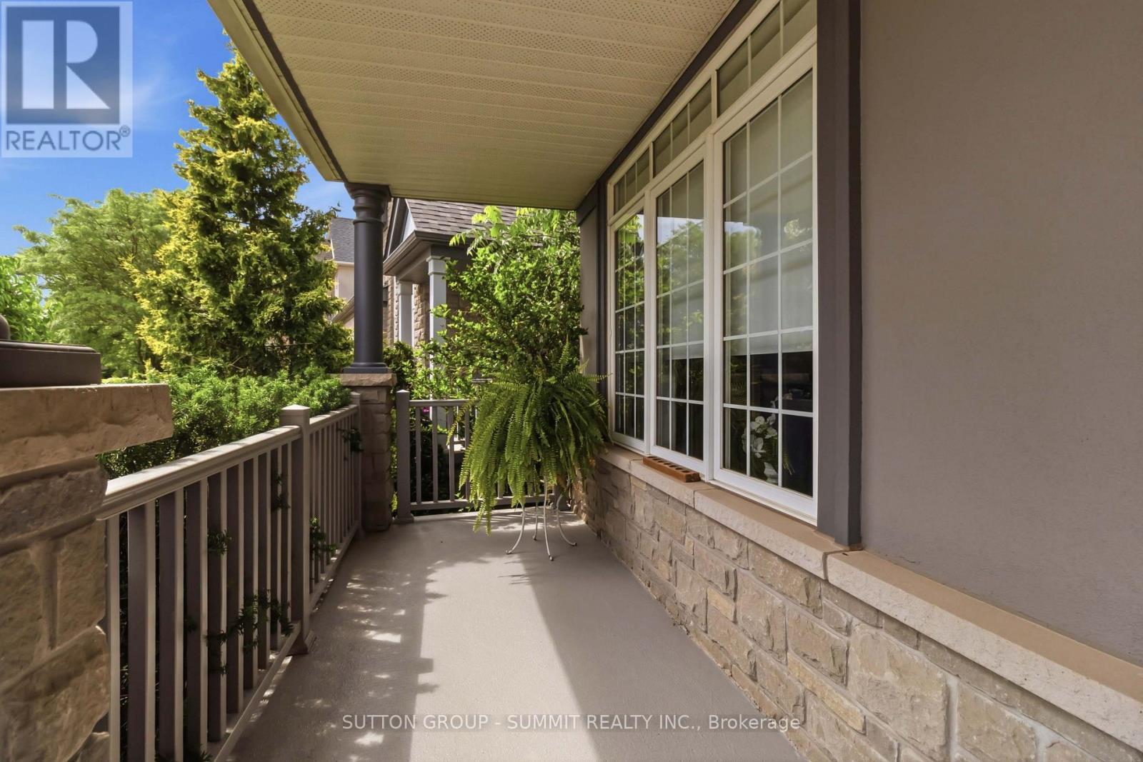 3346 Stocksbridge Avenue, Oakville, Ontario  L6M 0B5 - Photo 2 - W13538554