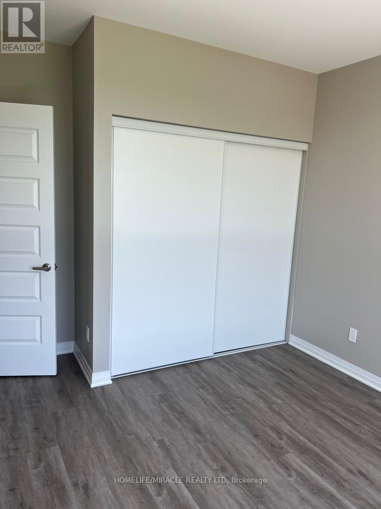 219 - 95 Dundas Street West, Oakville, Ontario  L6M 5N4 - Photo 7 - W13538574