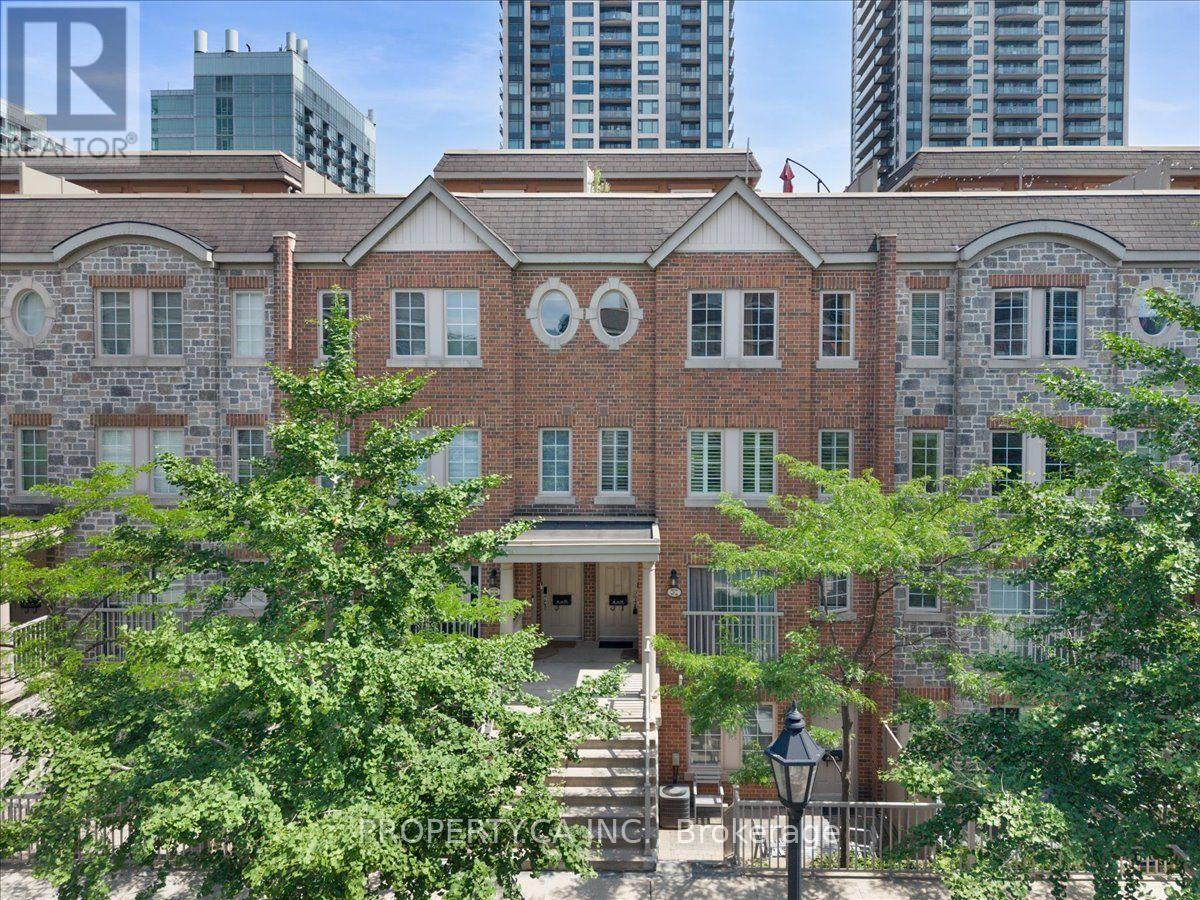 TH92 - 9 WINDERMERE AVENUE, Toronto, Ontario