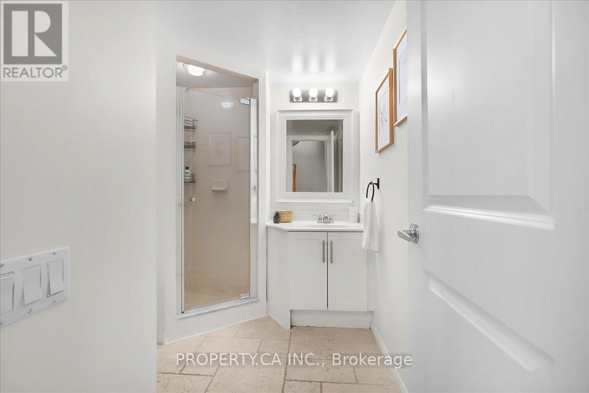 Th92 - 9 Windermere Avenue, Toronto, Ontario  M6S 5A4 - Photo 24 - W13538614