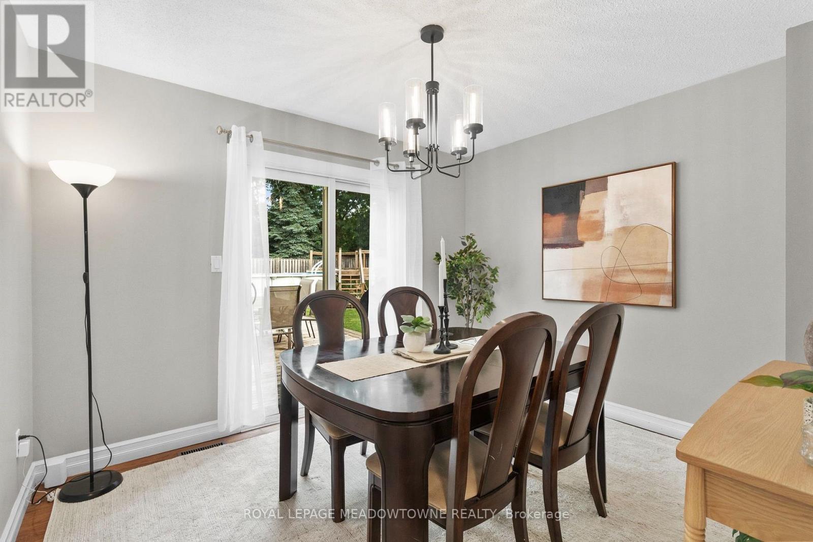 709 Middleton Crescent, Milton, Ontario  L9T 4C2 - Photo 10 - W13538638
