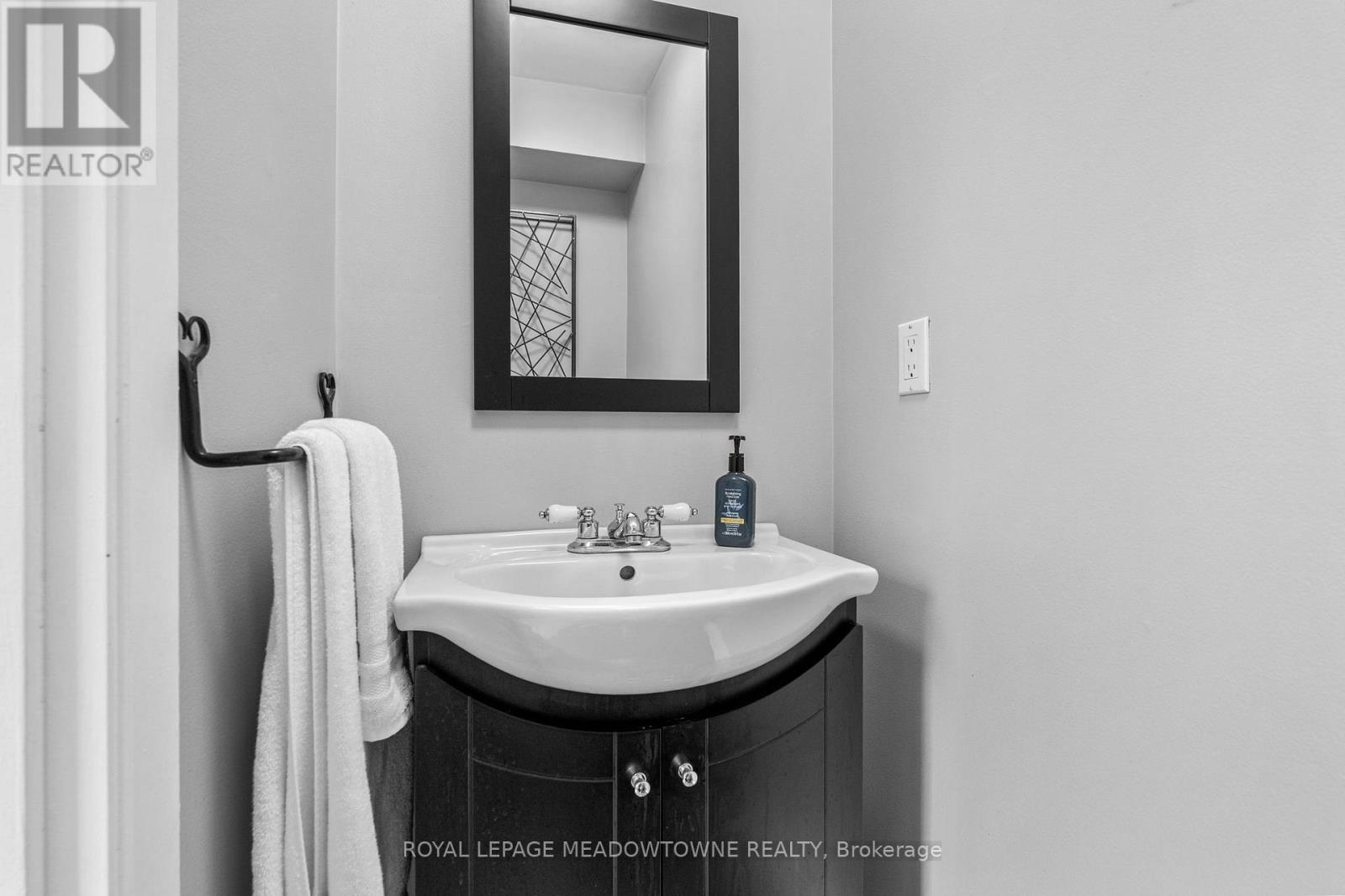 709 Middleton Crescent, Milton, Ontario  L9T 4C2 - Photo 16 - W13538638