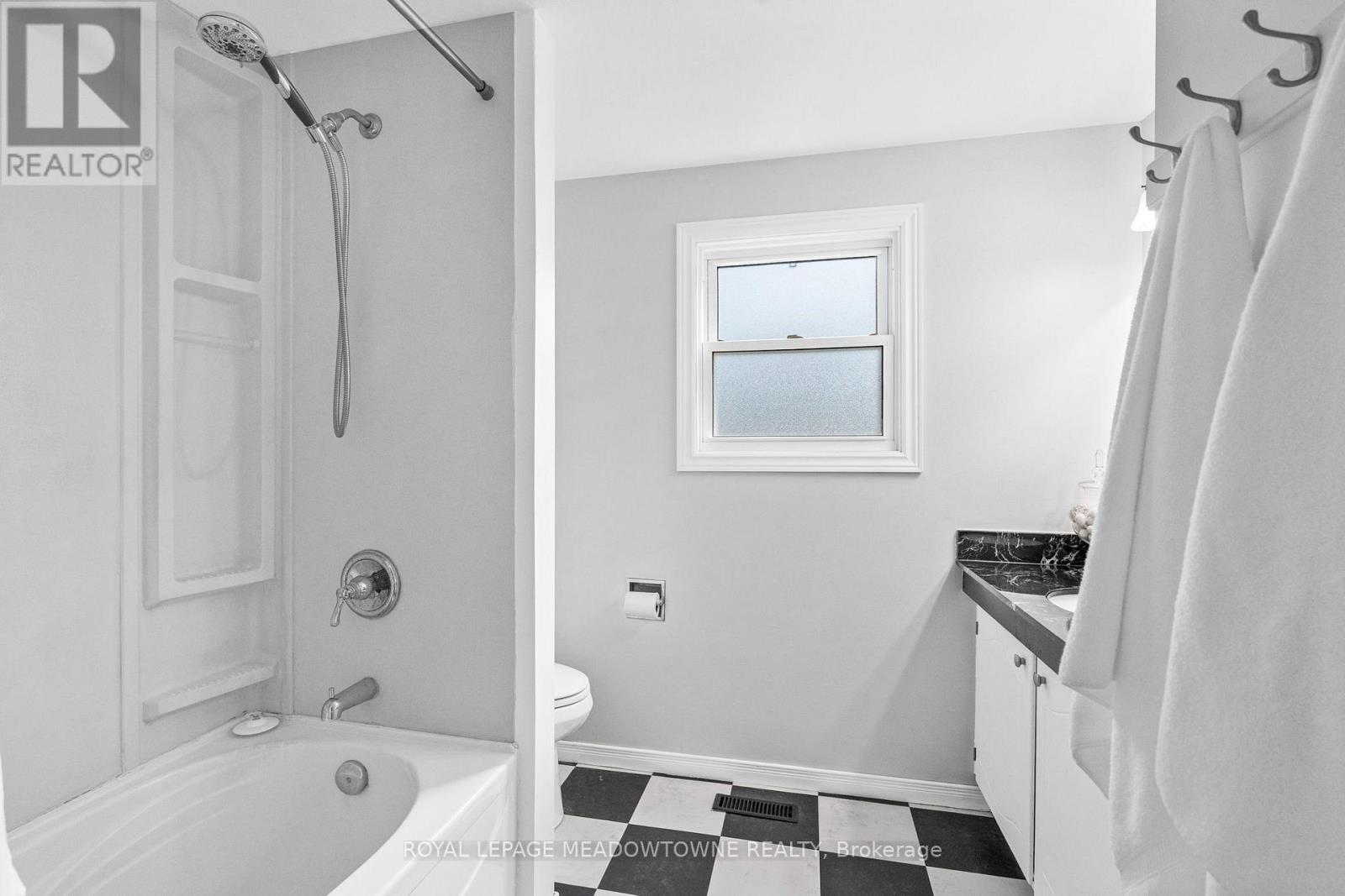 709 Middleton Crescent, Milton, Ontario  L9T 4C2 - Photo 27 - W13538638