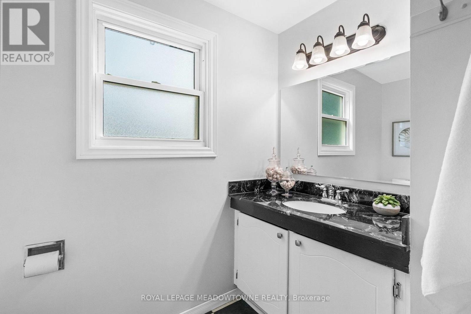 709 Middleton Crescent, Milton, Ontario  L9T 4C2 - Photo 28 - W13538638