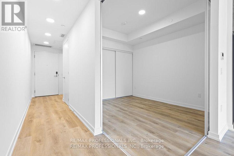 219 - 6 Chartwell Road, Toronto, Ontario  M8Z 4E8 - Photo 5 - W13538708