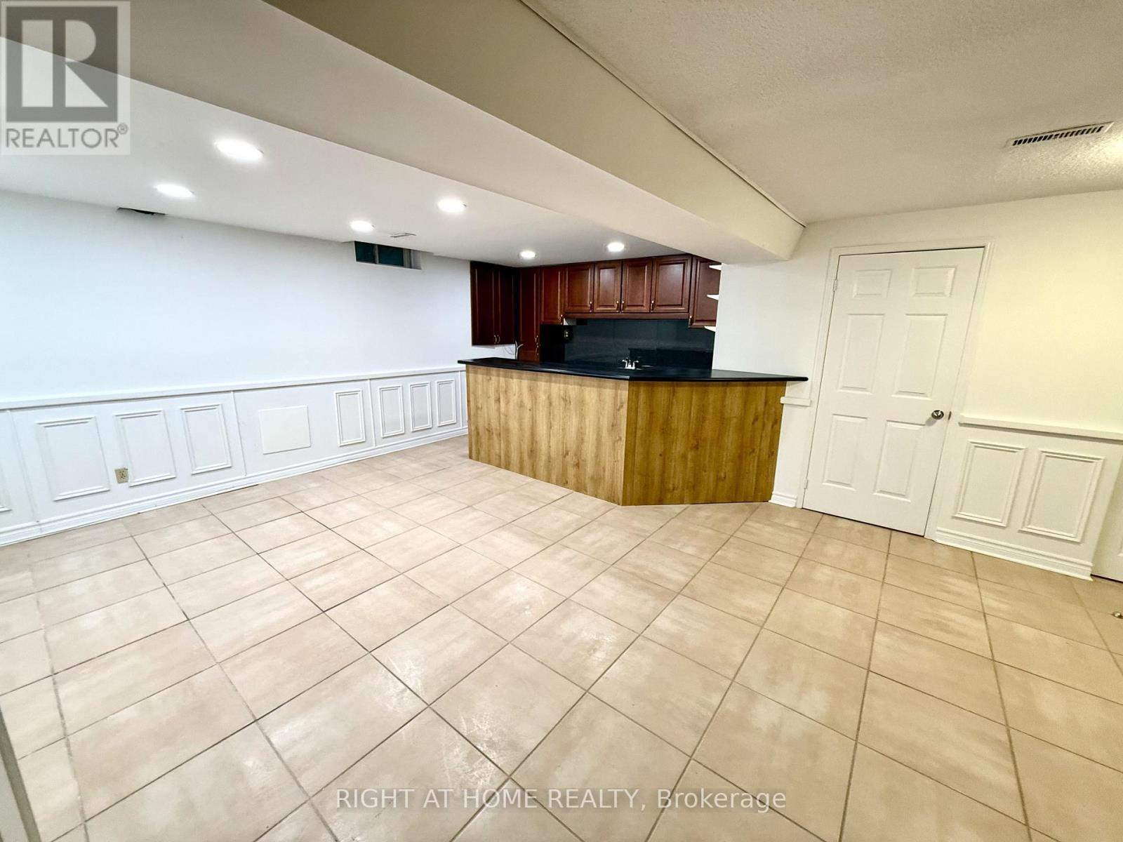 43 Topham Crescent, Richmond Hill, Ontario  L4C 9H1 - Photo 29 - N13538704