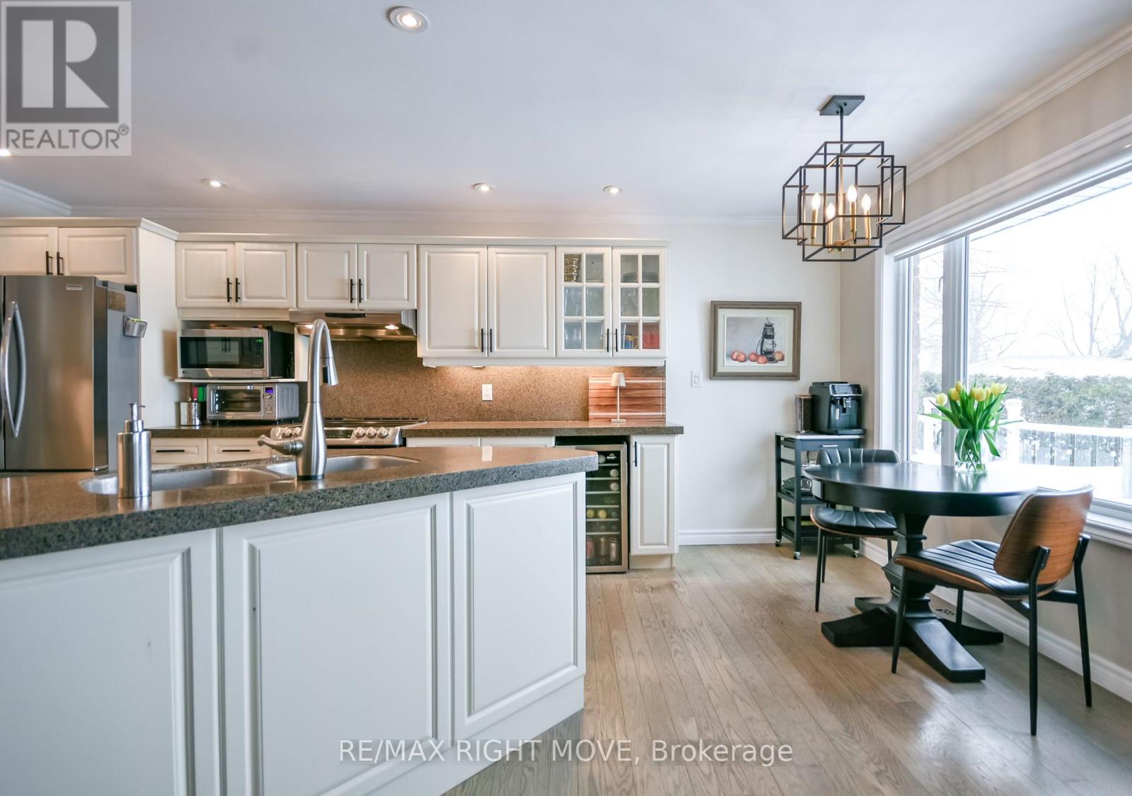 661 Glen Crescent, Orillia, Ontario  L3V 6R2 - Photo 12 - S12990804