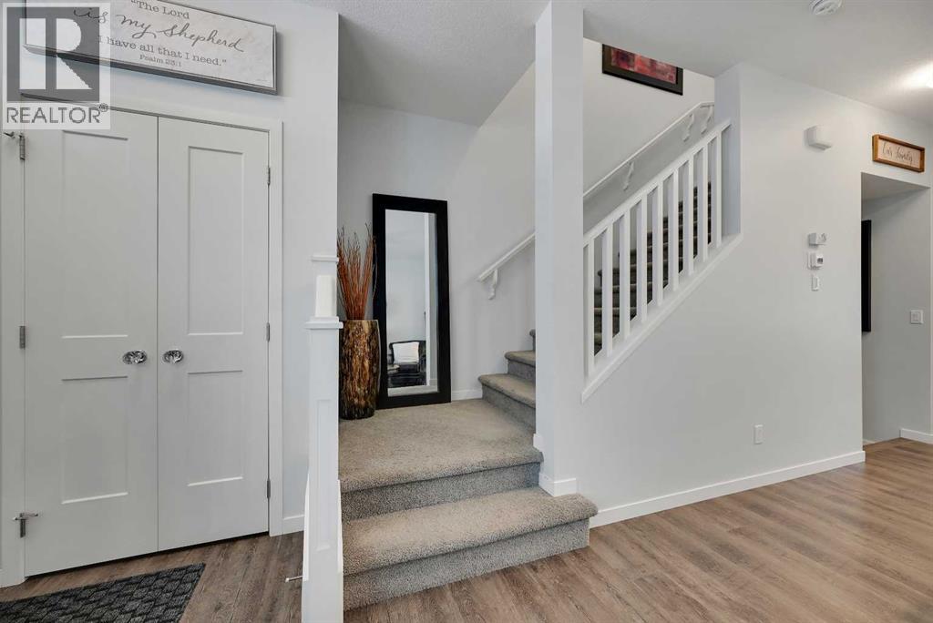 221 Ellen Way, Crossfield, Alberta T0M 0S0 - Photo 9 - A2326493