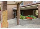 1915 Pacific Court Unit# 104, Kelowna, BC V1Y 8B3