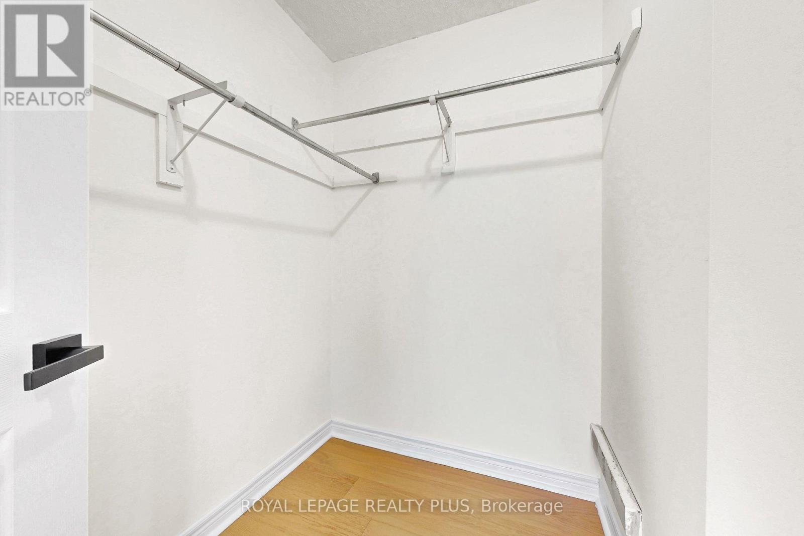 3249 Mcdowell Drive, Mississauga, Ontario  L5M 6S4 - Photo 28 - W13519270