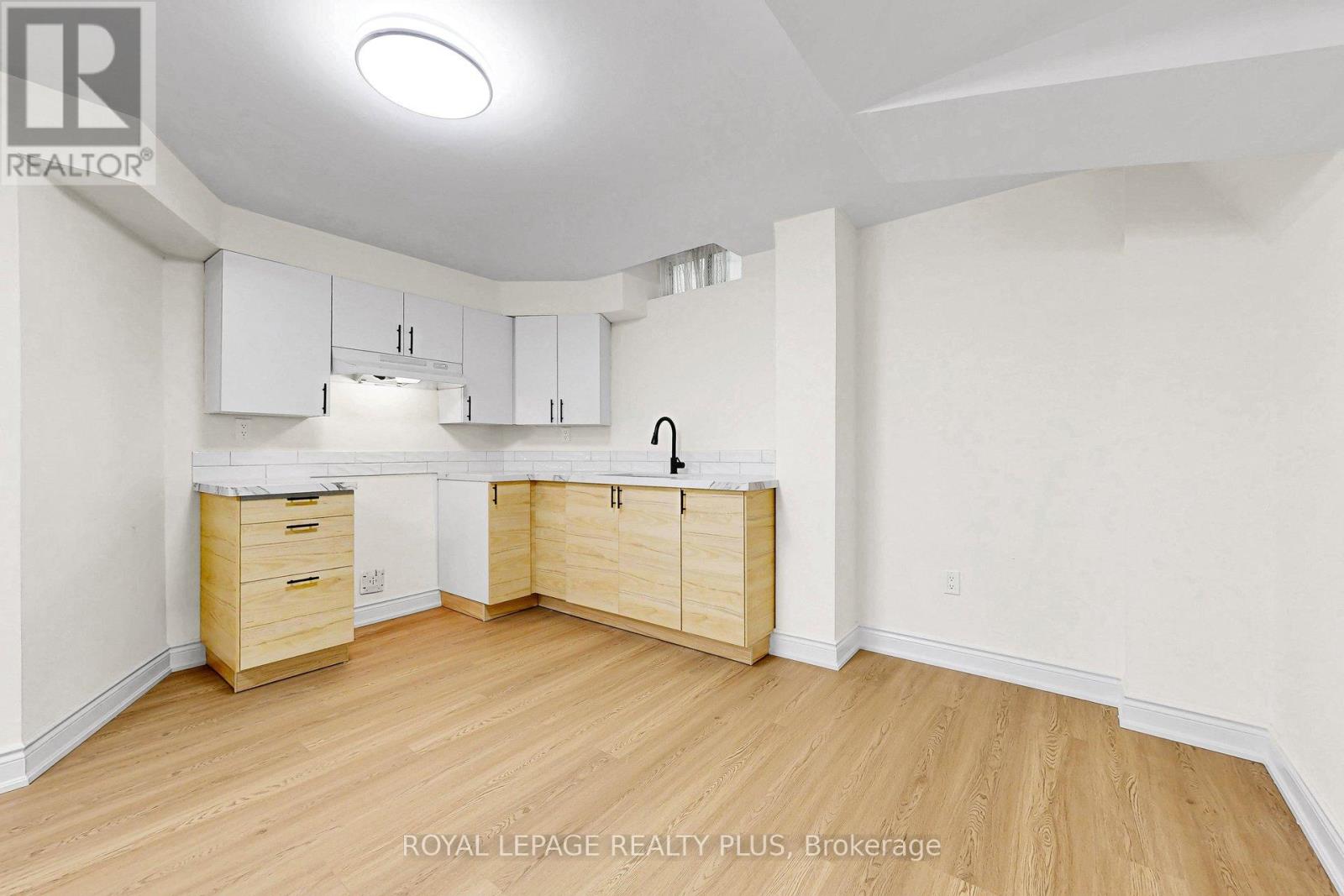 3249 Mcdowell Drive, Mississauga, Ontario  L5M 6S4 - Photo 35 - W13519270