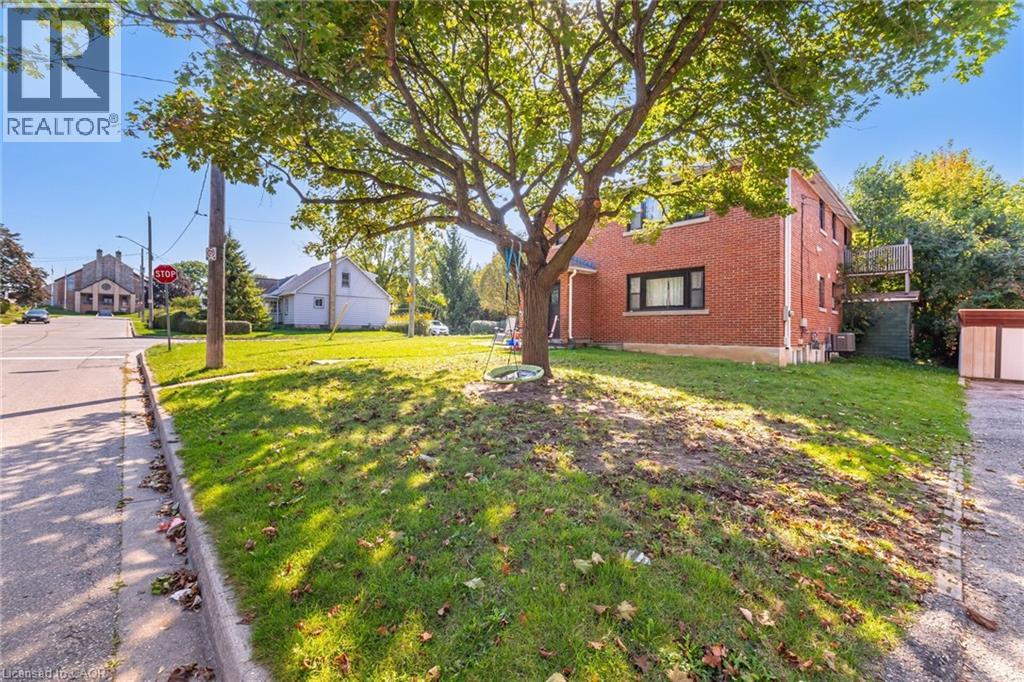 21 Beverley Street Unit# (Lower), Waterloo, Ontario  N2L 2H5 - Photo 3 - 40846335