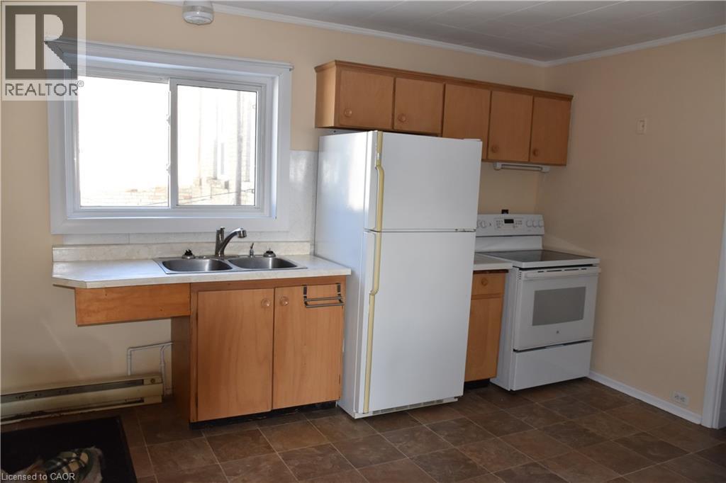 421 S Main Street S, South Huron, Ontario  N0M 2N0 - Photo 5 - 40845989