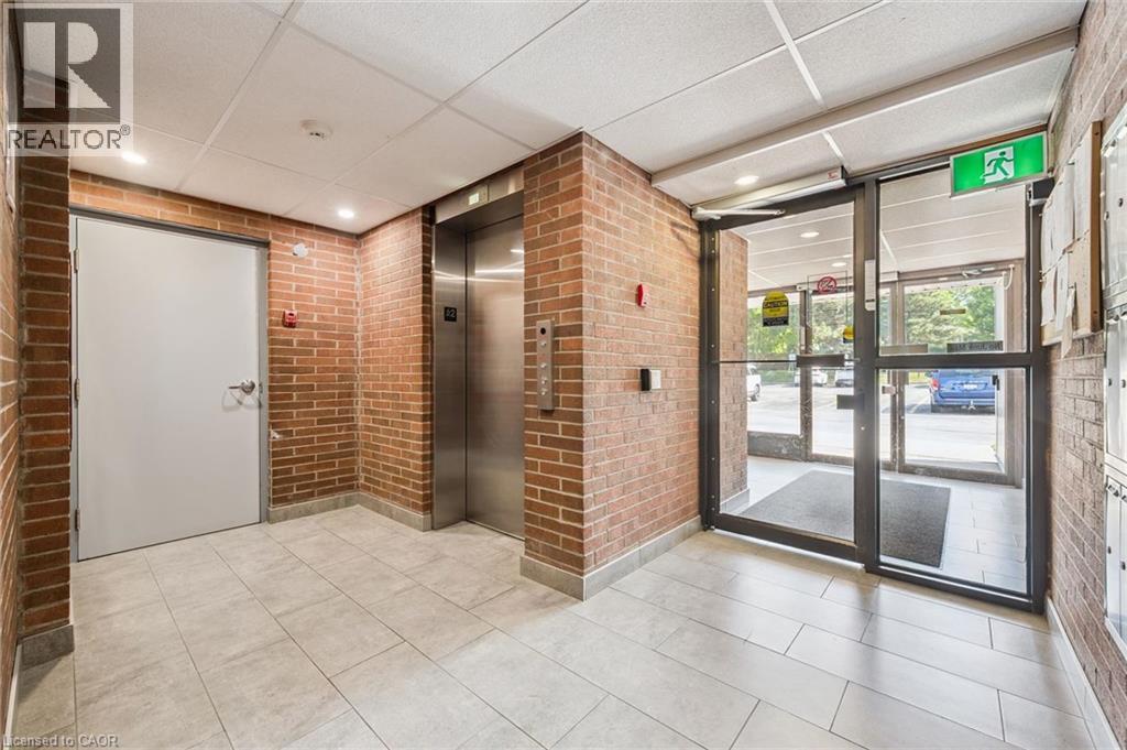 65 N Silvercreek Parkway N Unit# 404, Guelph, Ontario  N1H 7R9 - Photo 5 - 40844918