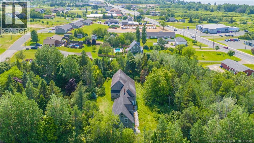 325 Savoie Street, Caraquet, New Brunswick  E1W 1A3 - Photo 48 - NB143627