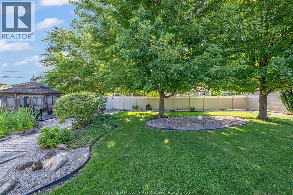9525 Walker Road, Mcgregor, Ontario  N0R 1J0 - Photo 36 - 26016410