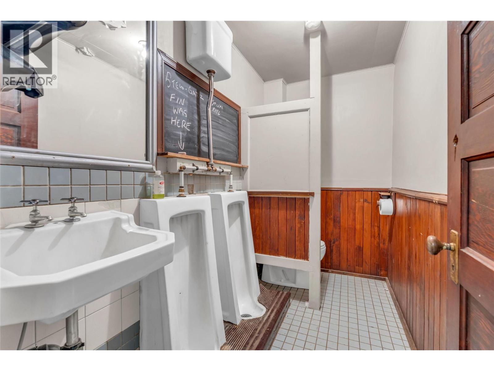 1853 Main Street, Coalmont-Tulameen, British Columbia V0X 1G0 - Photo 6 - 10391061
