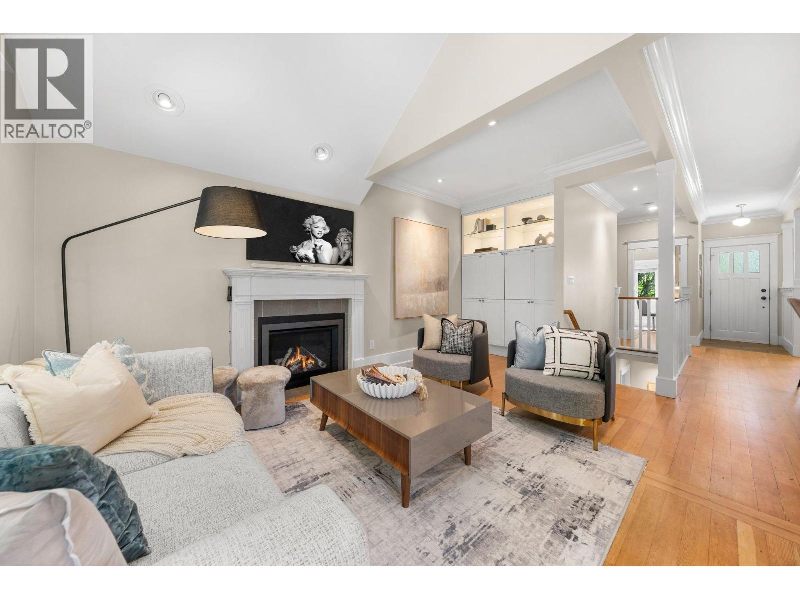 396 E Keith Road, North Vancouver, British Columbia  V7L 1V7 - Photo 12 - R3143972