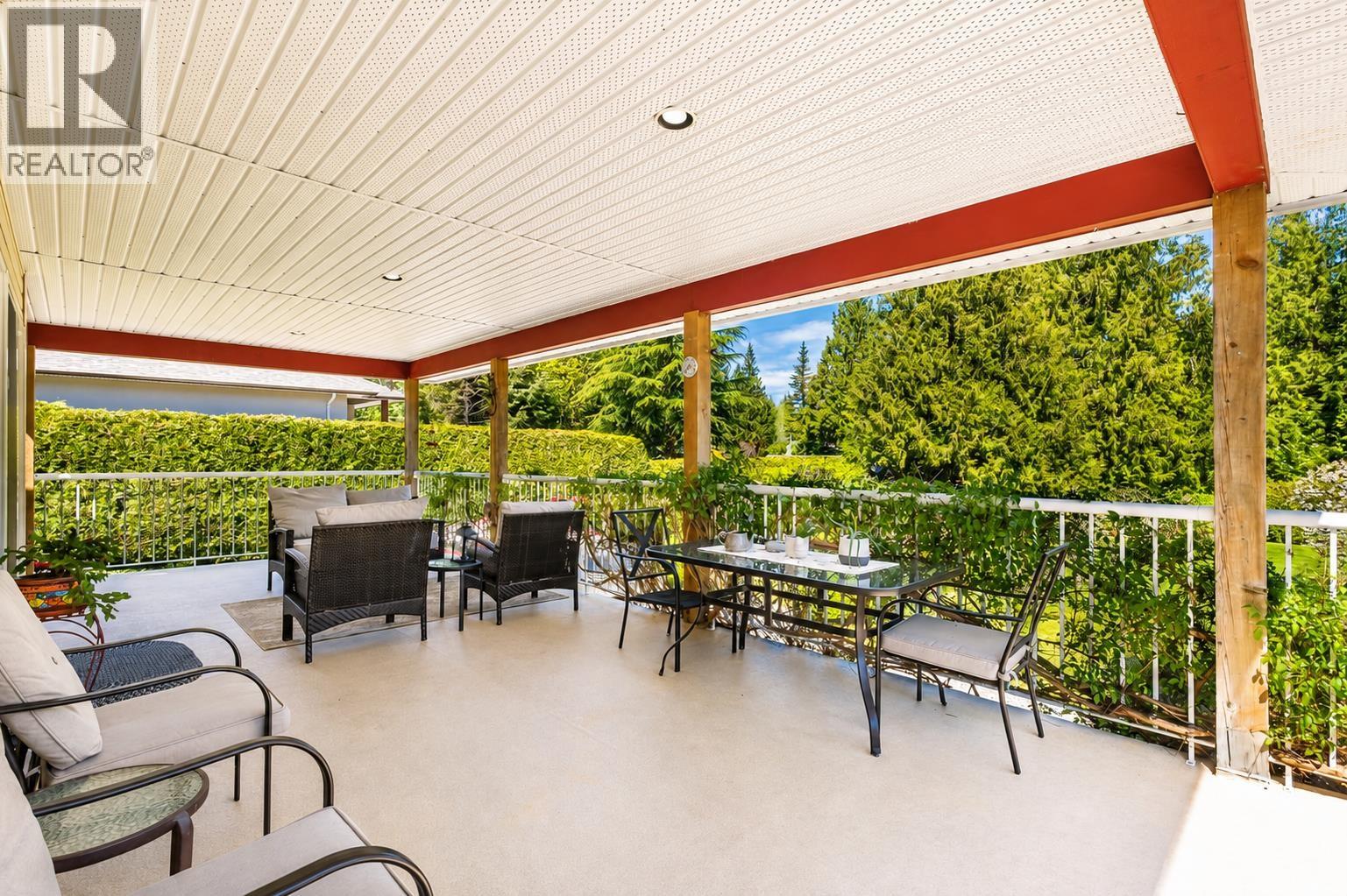 7904 Redrooffs Road, Halfmoon Bay, British Columbia  V7Z 1A4 - Photo 18 - R3143985