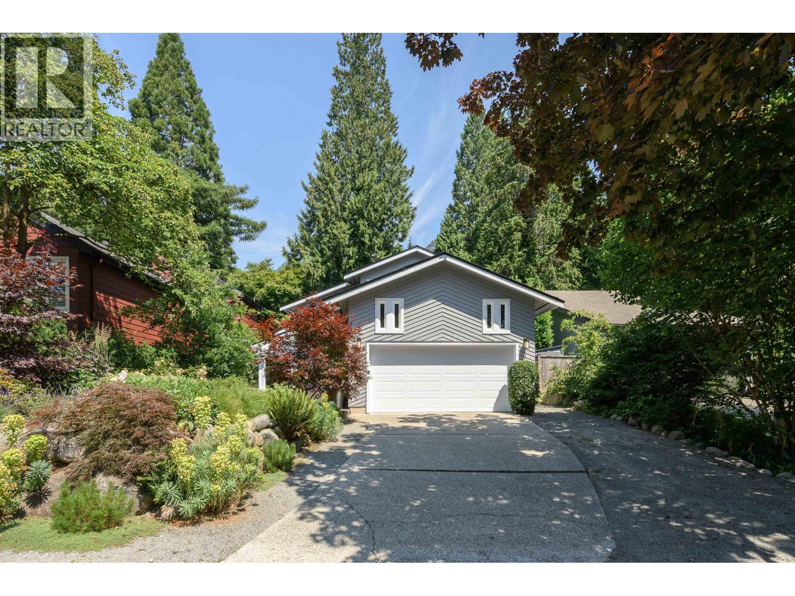 5544 Woodchuck Place, North Vancouver, British Columbia  V7R 4P1 - Photo 34 - R3144004