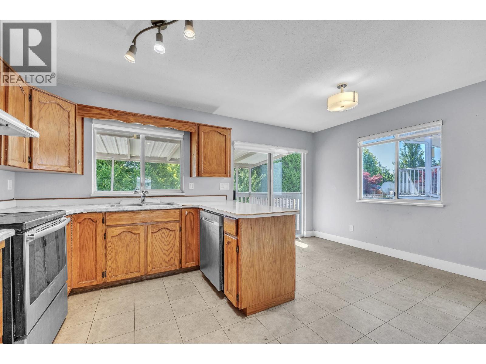 12326 Aurora Street, Maple Ridge, British Columbia  V2X 0J5 - Photo 20 - R3144039