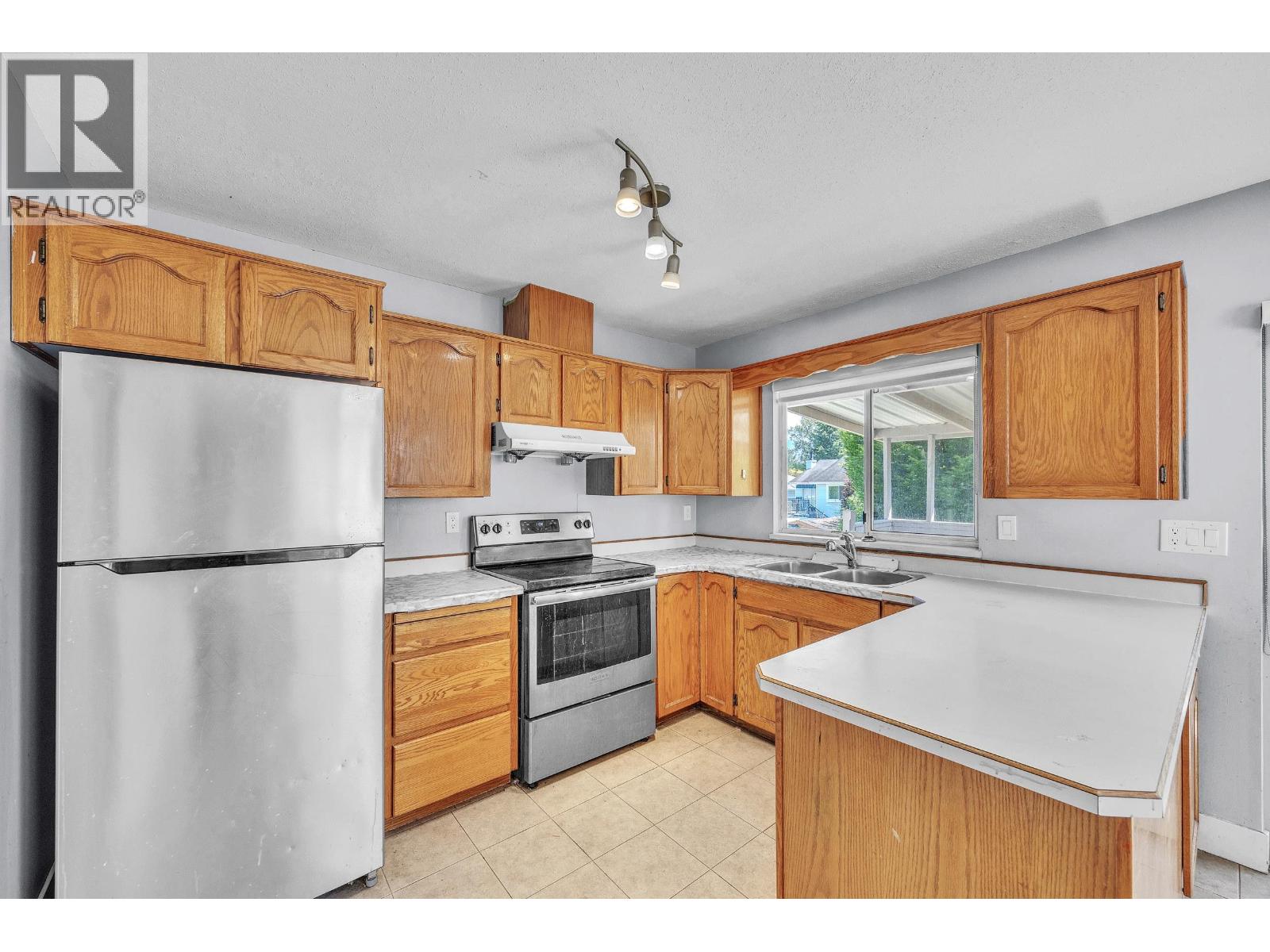 12326 Aurora Street, Maple Ridge, British Columbia  V2X 0J5 - Photo 21 - R3144039