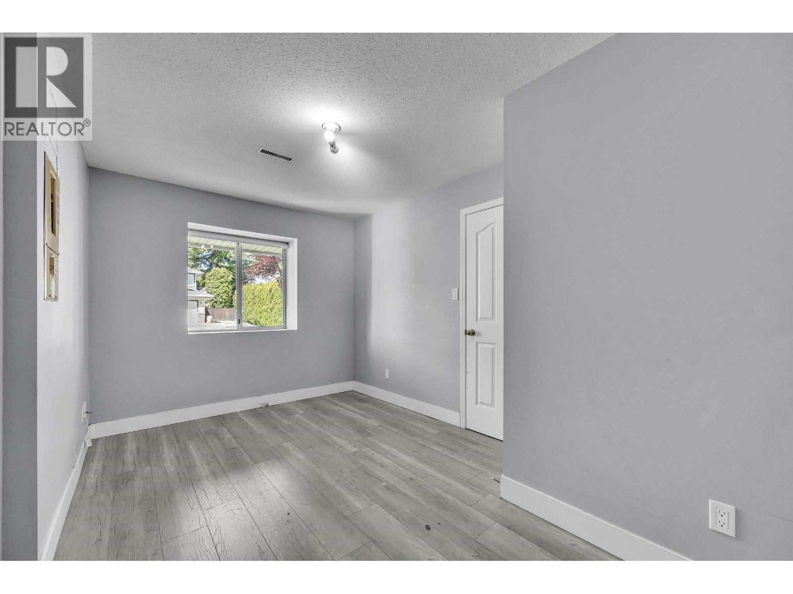 12326 Aurora Street, Maple Ridge, British Columbia  V2X 0J5 - Photo 8 - R3144039