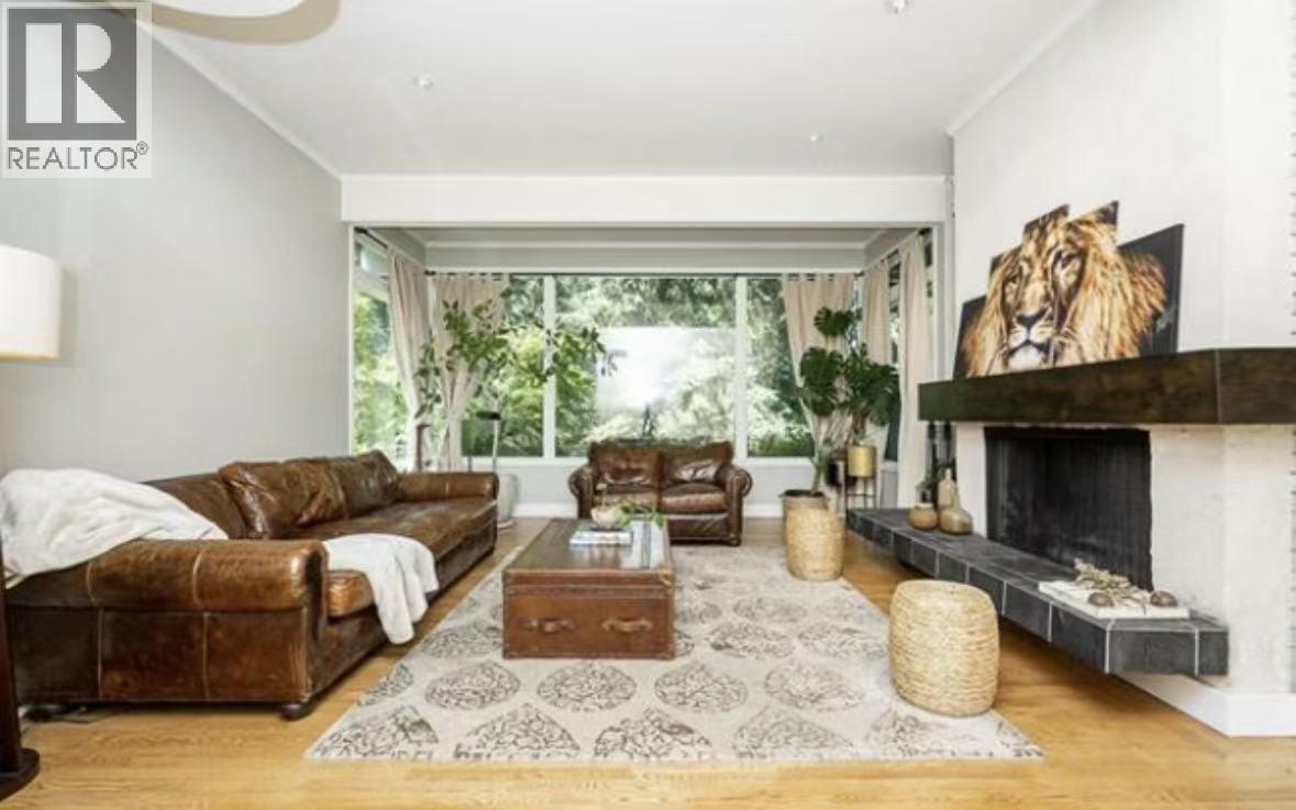 3841 BAYRIDGE AVENUE, west vancouver, British Columbia