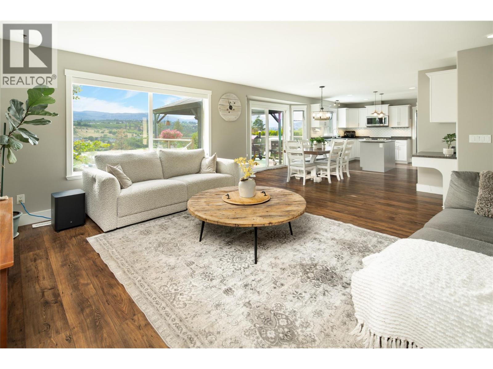 10460 Sherman Drive, Kelowna, British Columbia  V4V 2N2 - Photo 5 - 10393476