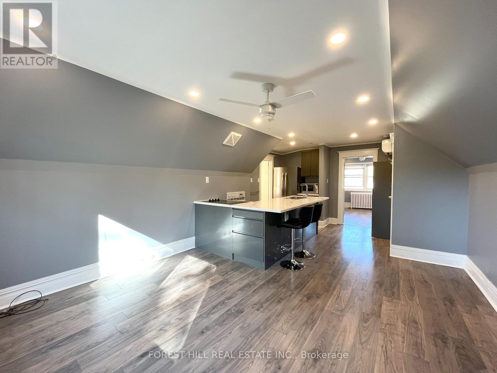3rd - 303 Lonsdale Road, Toronto, Ontario  M4V 1X3 - Photo 3 - C13538798