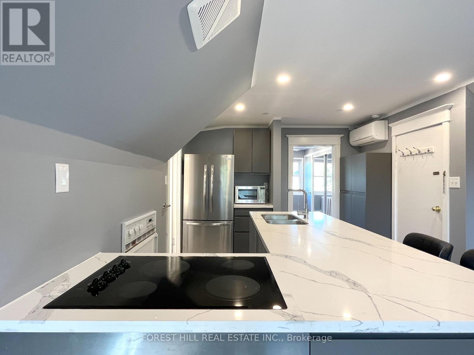 3rd - 303 Lonsdale Road, Toronto, Ontario  M4V 1X3 - Photo 7 - C13538798