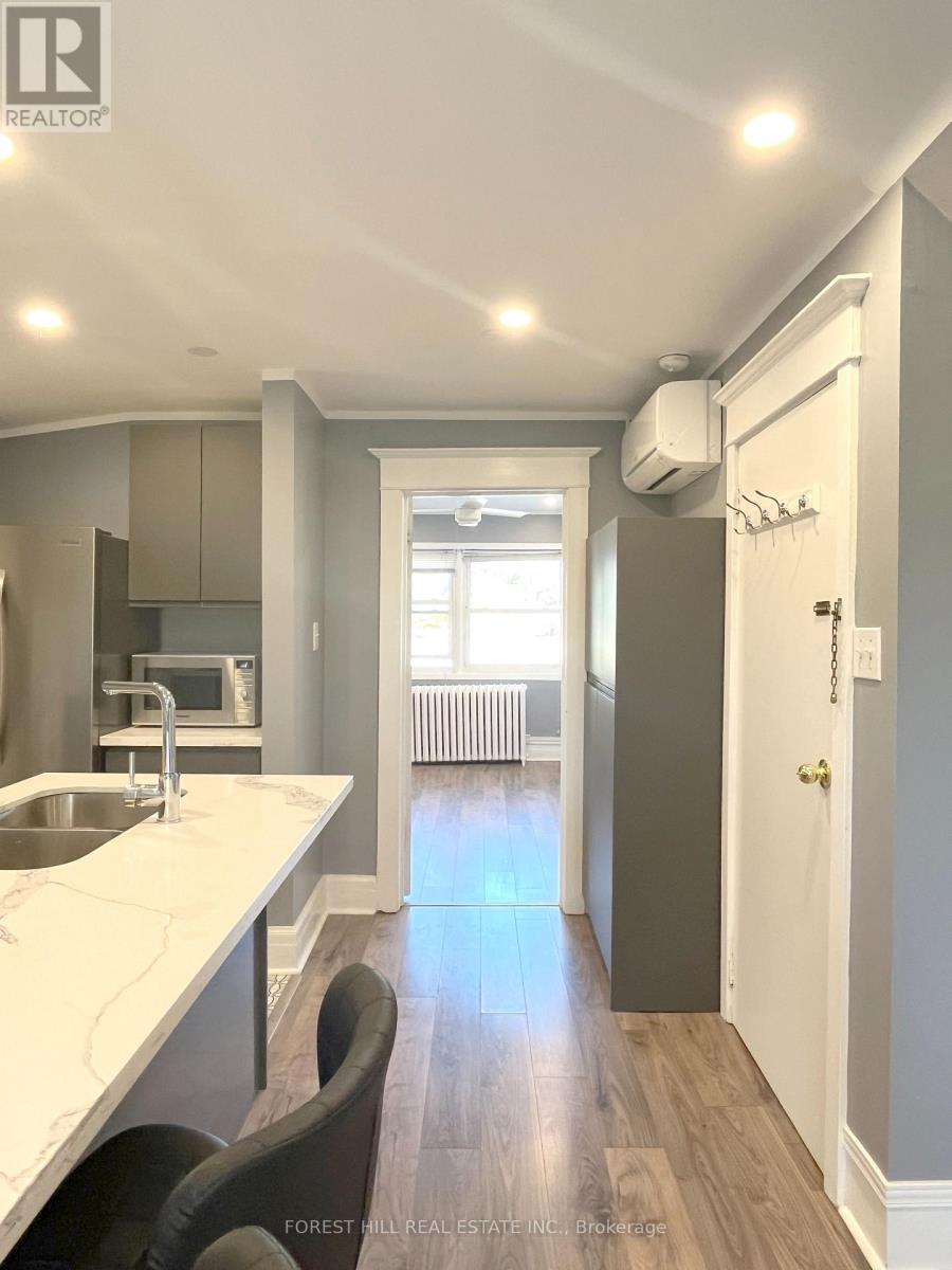 3rd - 303 Lonsdale Road, Toronto, Ontario  M4V 1X3 - Photo 8 - C13538798