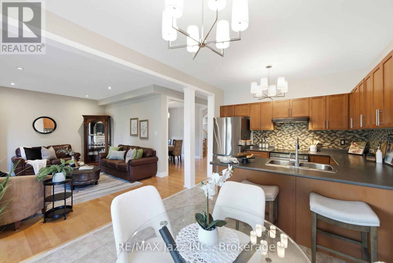 1824 Birchview Drive, Oshawa, Ontario L1K 3B9 - Photo 10 - E13538930