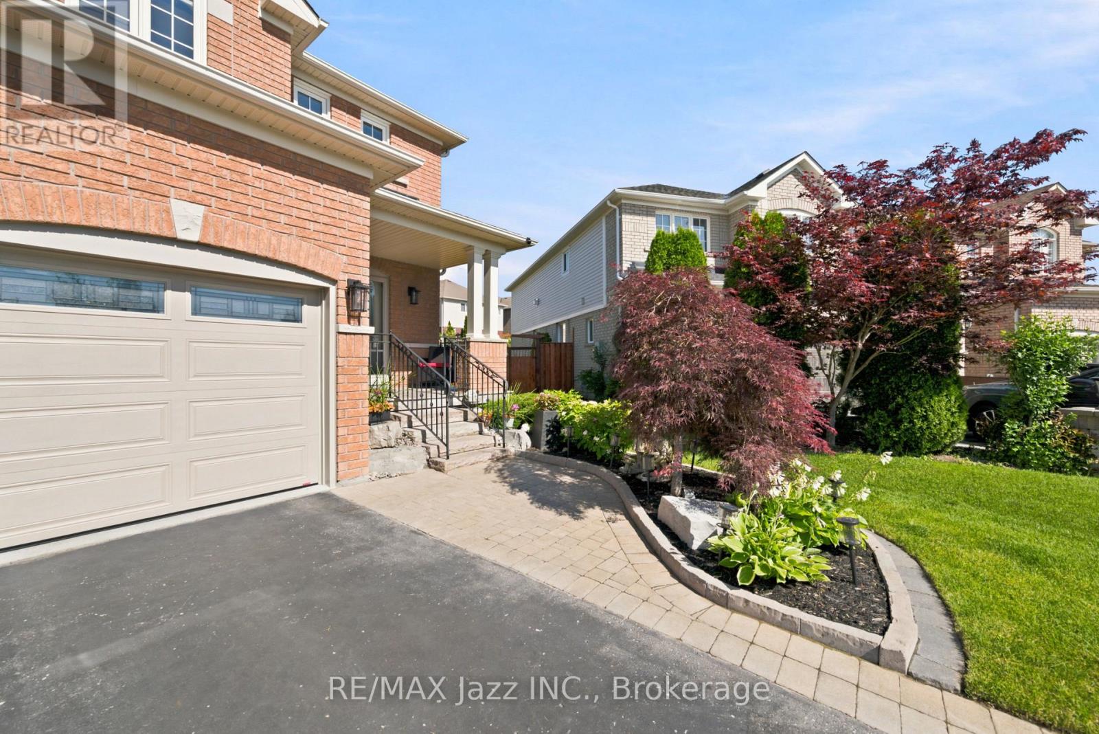 1824 Birchview Drive, Oshawa, Ontario L1K 3B9 - Photo 4 - E13538930