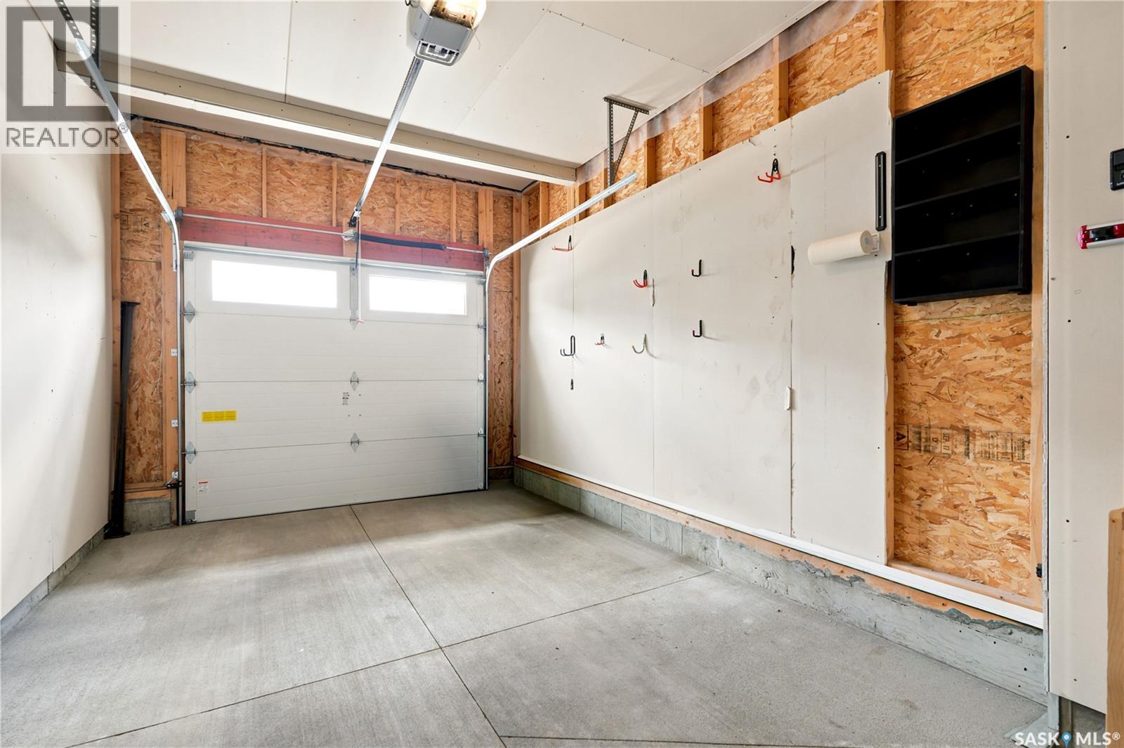 21 115 Veltkamp Crescent, Saskatoon, Saskatchewan  S7T 0T7 - Photo 46 - SK041703