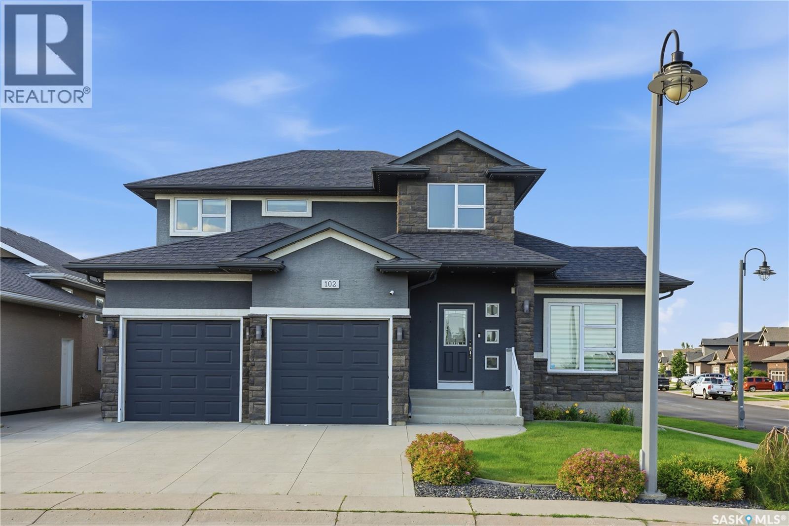 102 Teal Crescent, Saskatoon, Saskatchewan  S7T 0P9 - Photo 1 - SK041909