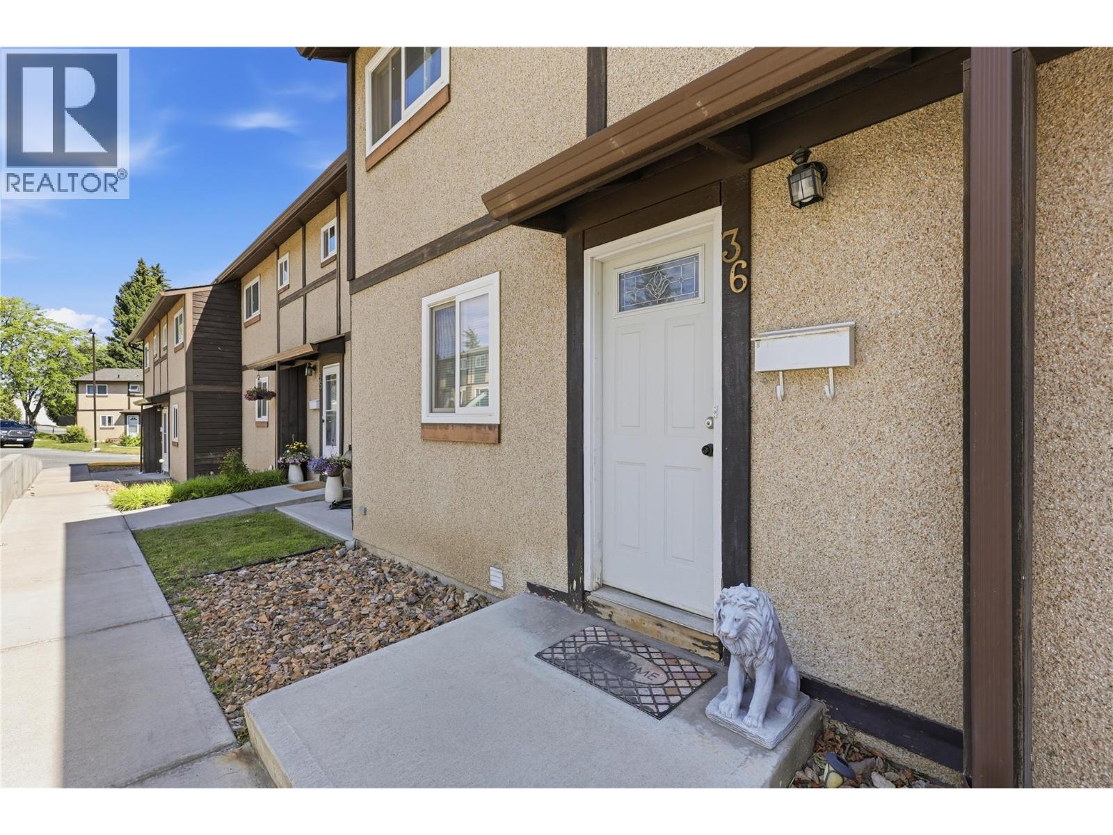 1605 Summit Drive Unit# 36, Kamloops, British Columbia  V2E 2A5 - Photo 3 - 10394068