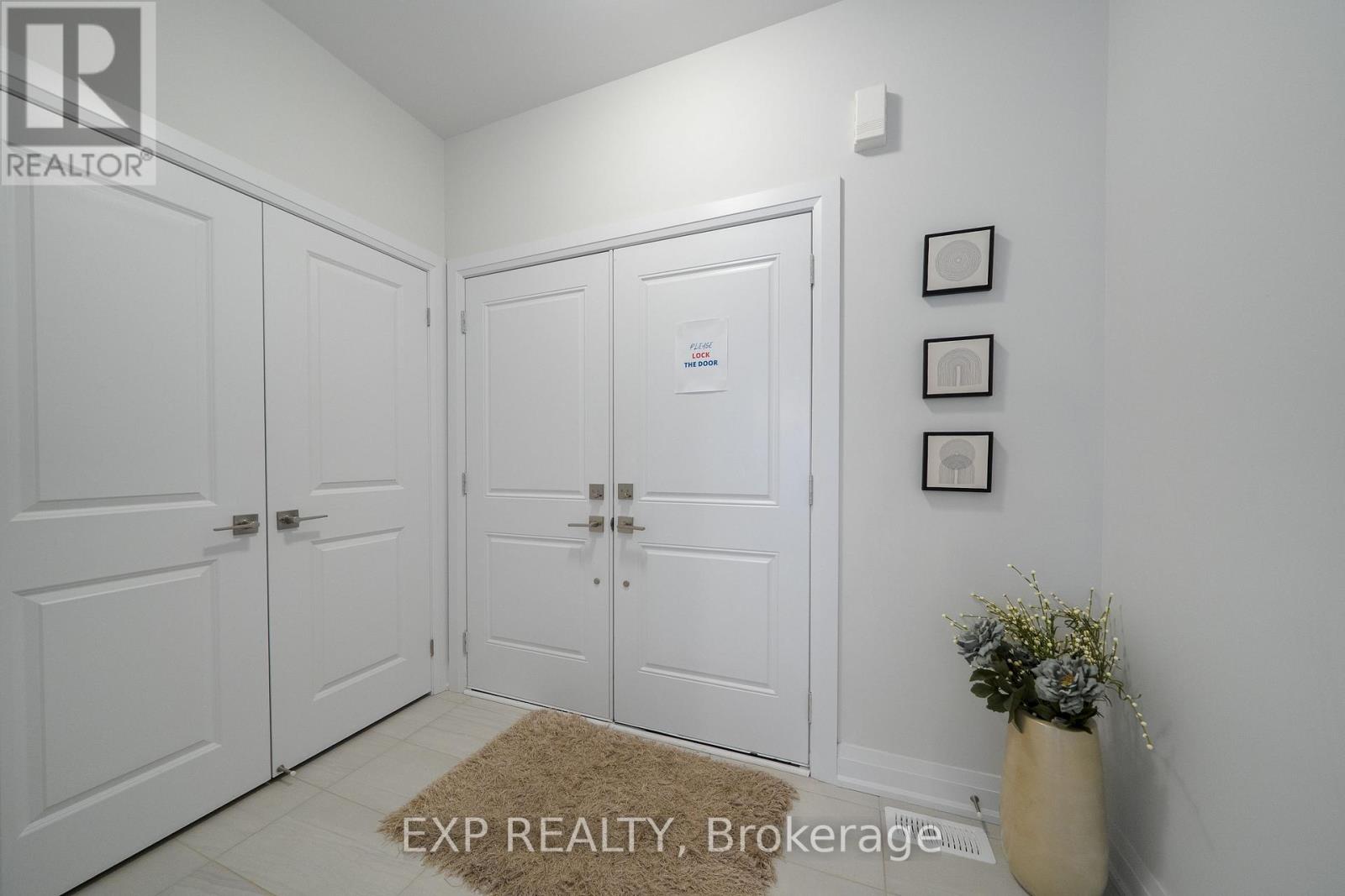 114 Seguin Street, Richmond Hill, Ontario  L4E 1N2 - Photo 3 - N13538876